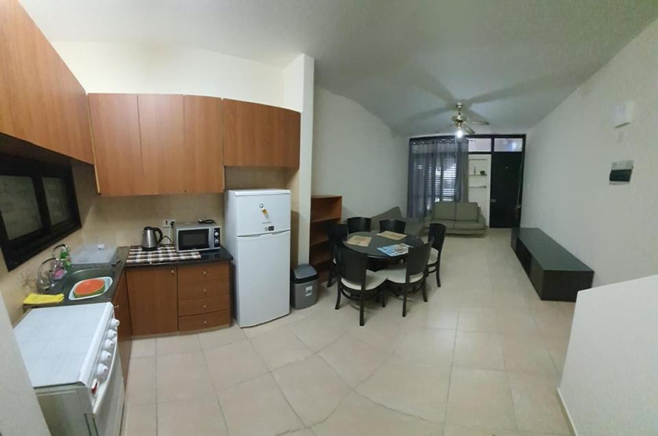 Lovely 2 Bedrooms In The Tourist Area In . Paphos